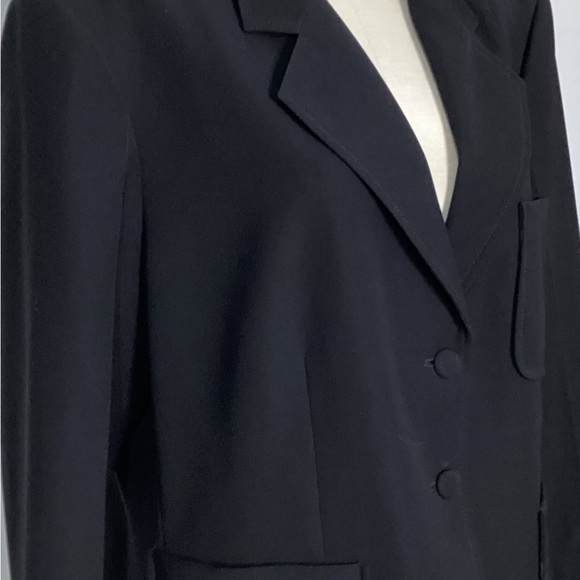 Louis Vuitton Classic Black Women's Uniform Blazer Jacket - Picture 4 of 13